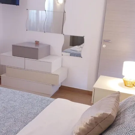 A Casa Di Alice Bed and Breakfast 3*